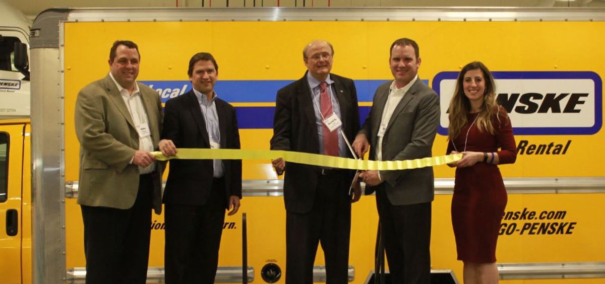 Penske Truck Leasing Opens in Bedford Park, Illinois