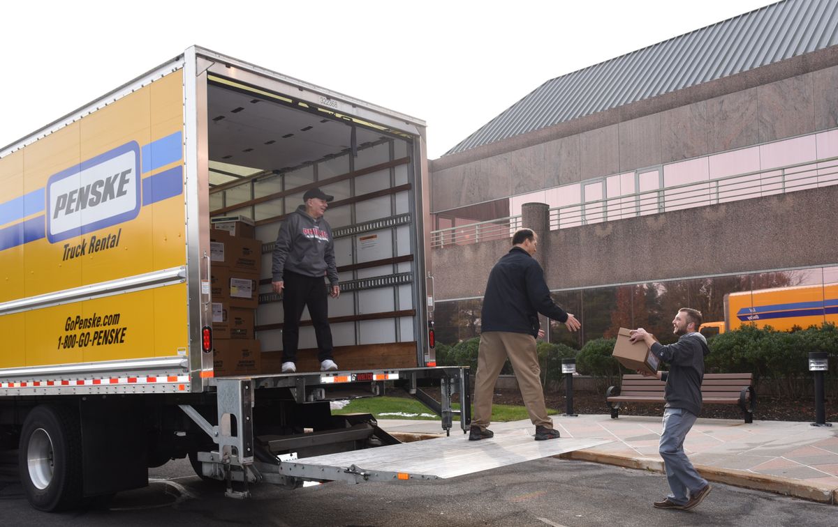 Associates Provide Thanksgiving Meals for More than 150 Pennsylvania Families