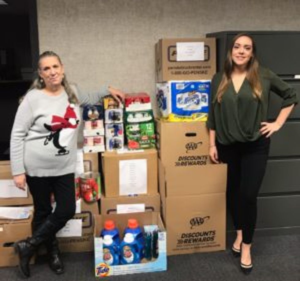 Associates Host Donation Drive to Aid Homeless - Penske