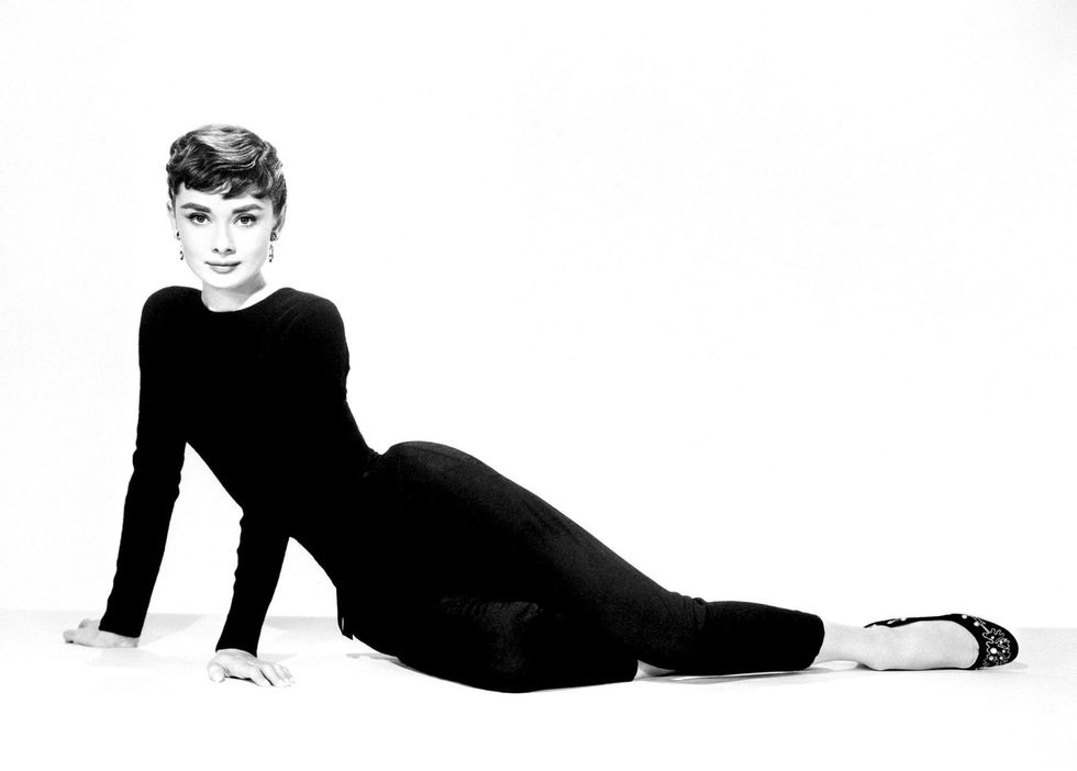 Facebook / Audrey Hepburn Elegant soul.