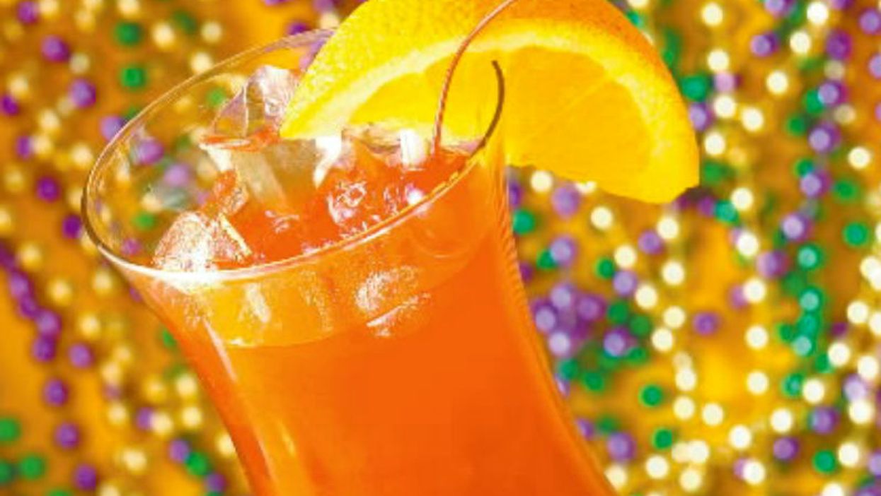 You can get $1 Hurricanes at Applebee's this Mardi Gras season