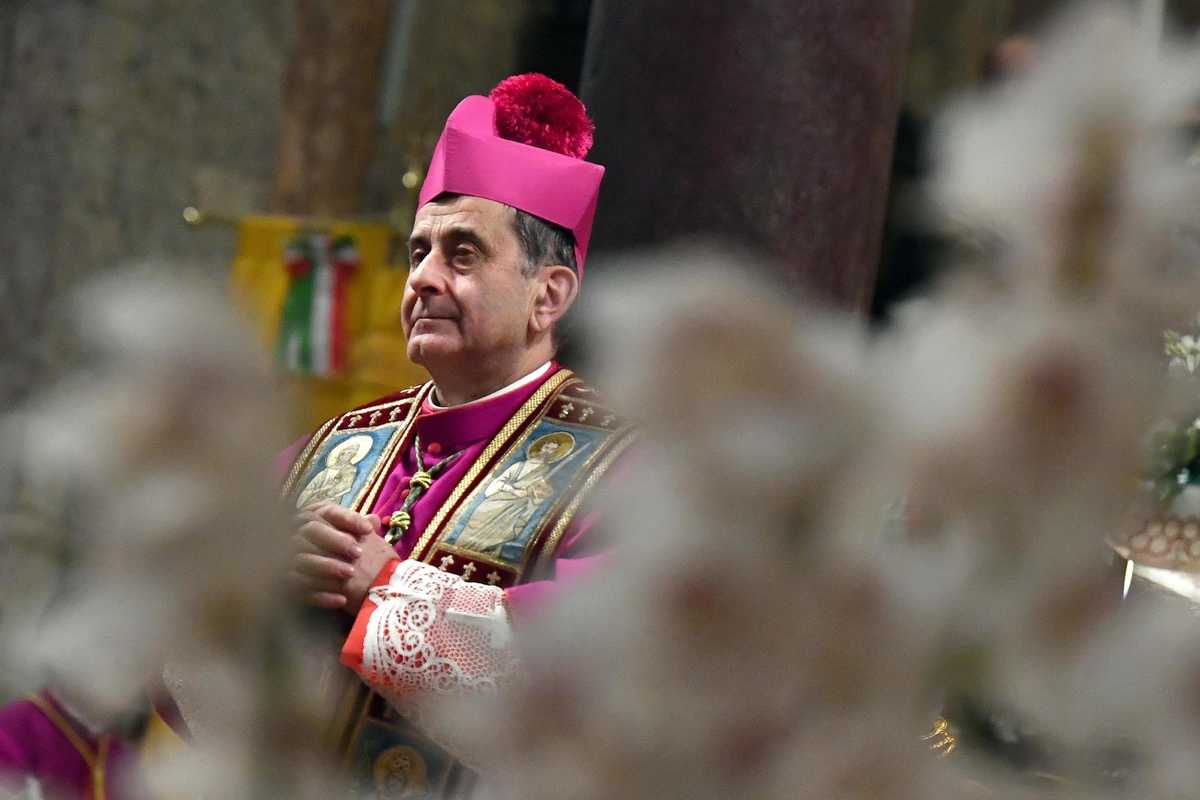 La vittima di abusi che accusa Delpini mandata da Bassetti a parlare con lui