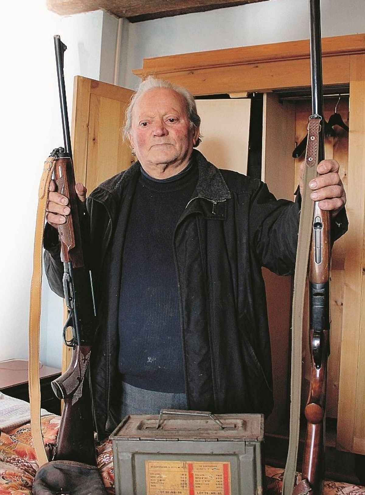 «Sono un sacerdote ma sparo ai ladri. Difendersi è giusto»