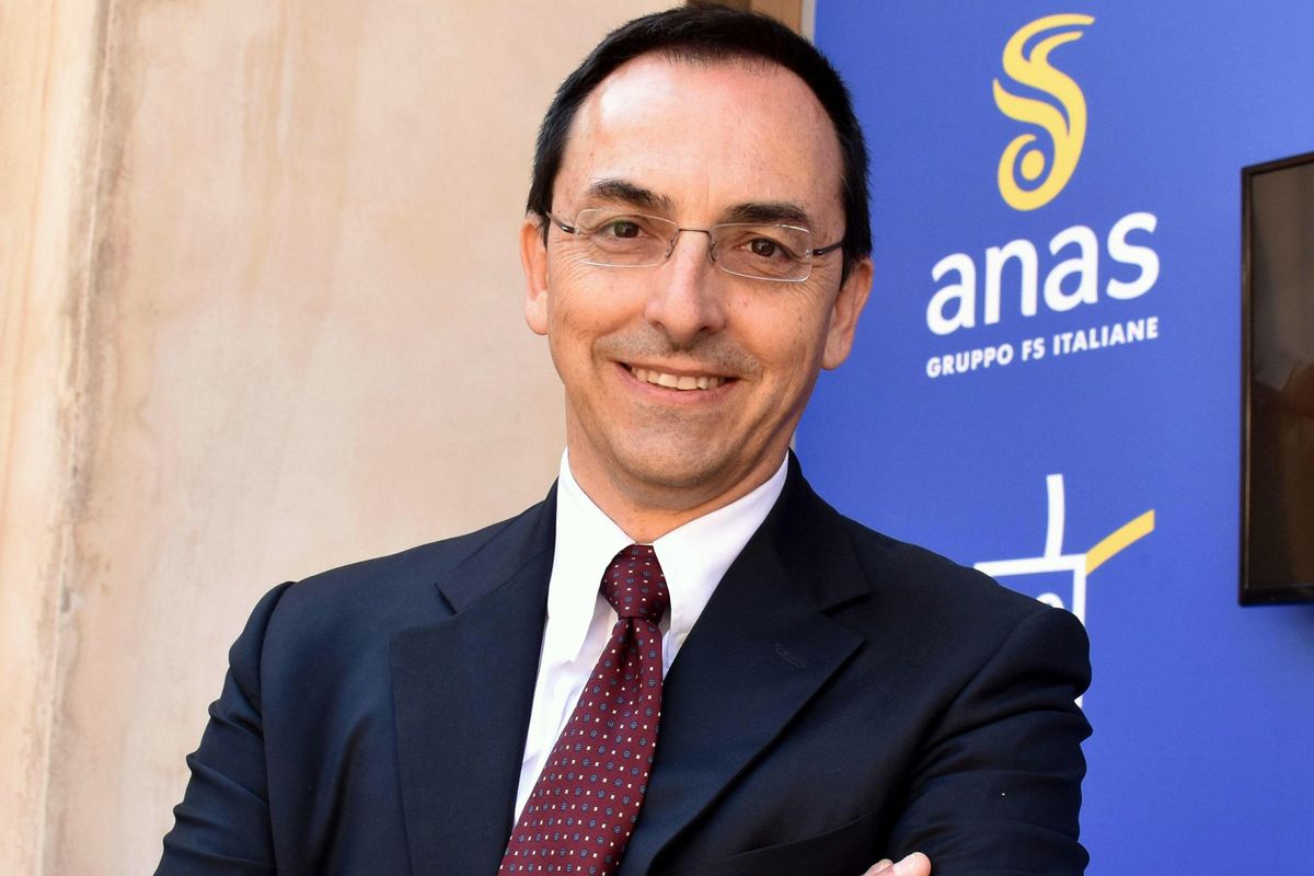 Si celebra il divorzio tra Anas e le Fs, Armani pentito delle nozze renziane