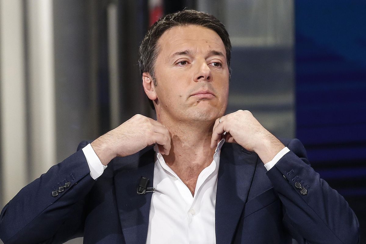 Il piano di Renzi per risorgere (fregando i voti a Forza Italia)