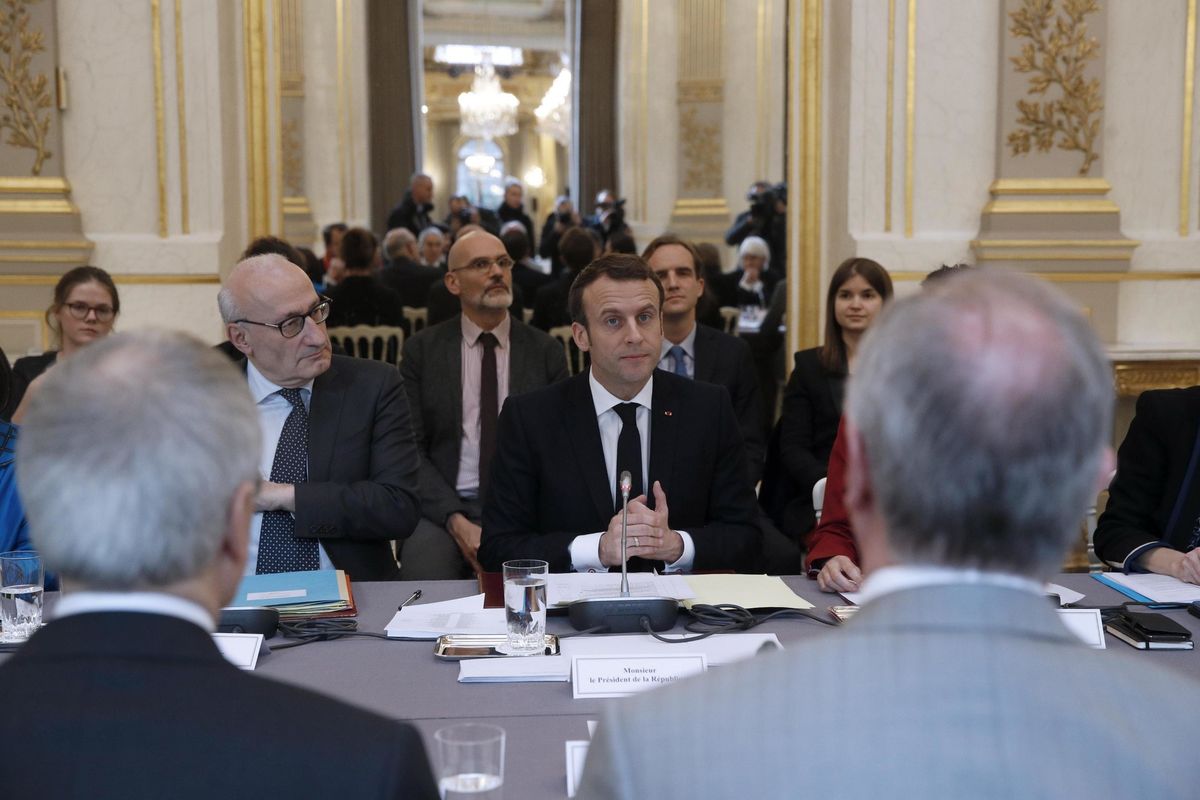 Fazio ha annuito a Macron per 1.092 volte