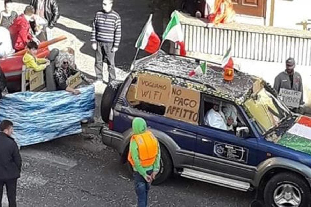 A Carnevale ogni carro vale tranne quello sull’immigrazione