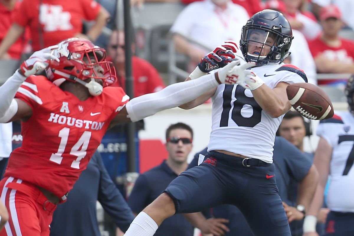 UH's Johnson continues to impress, grow as cornerback