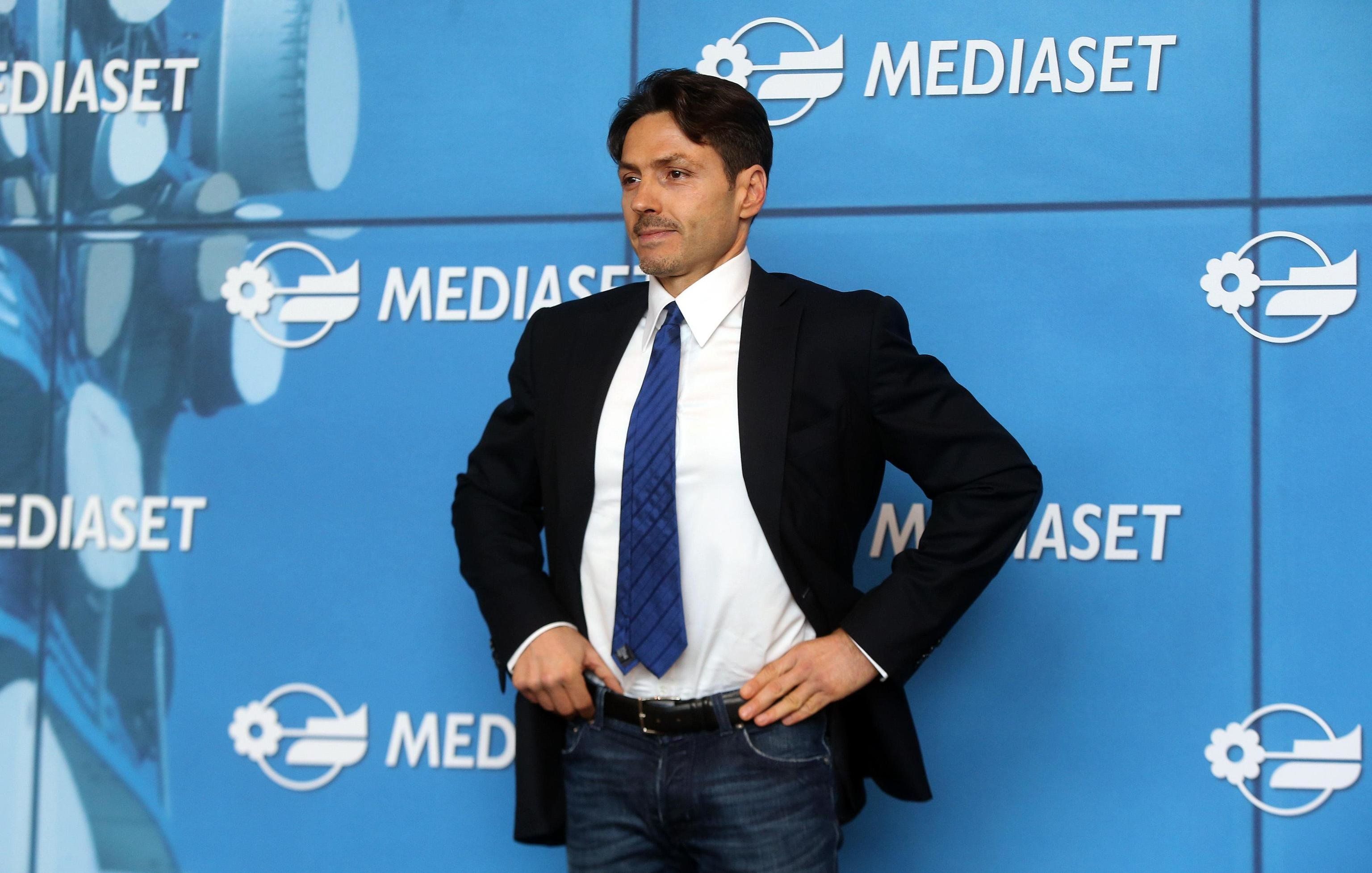 Berlusconi per rinnovare Rete4 si ispira a La7