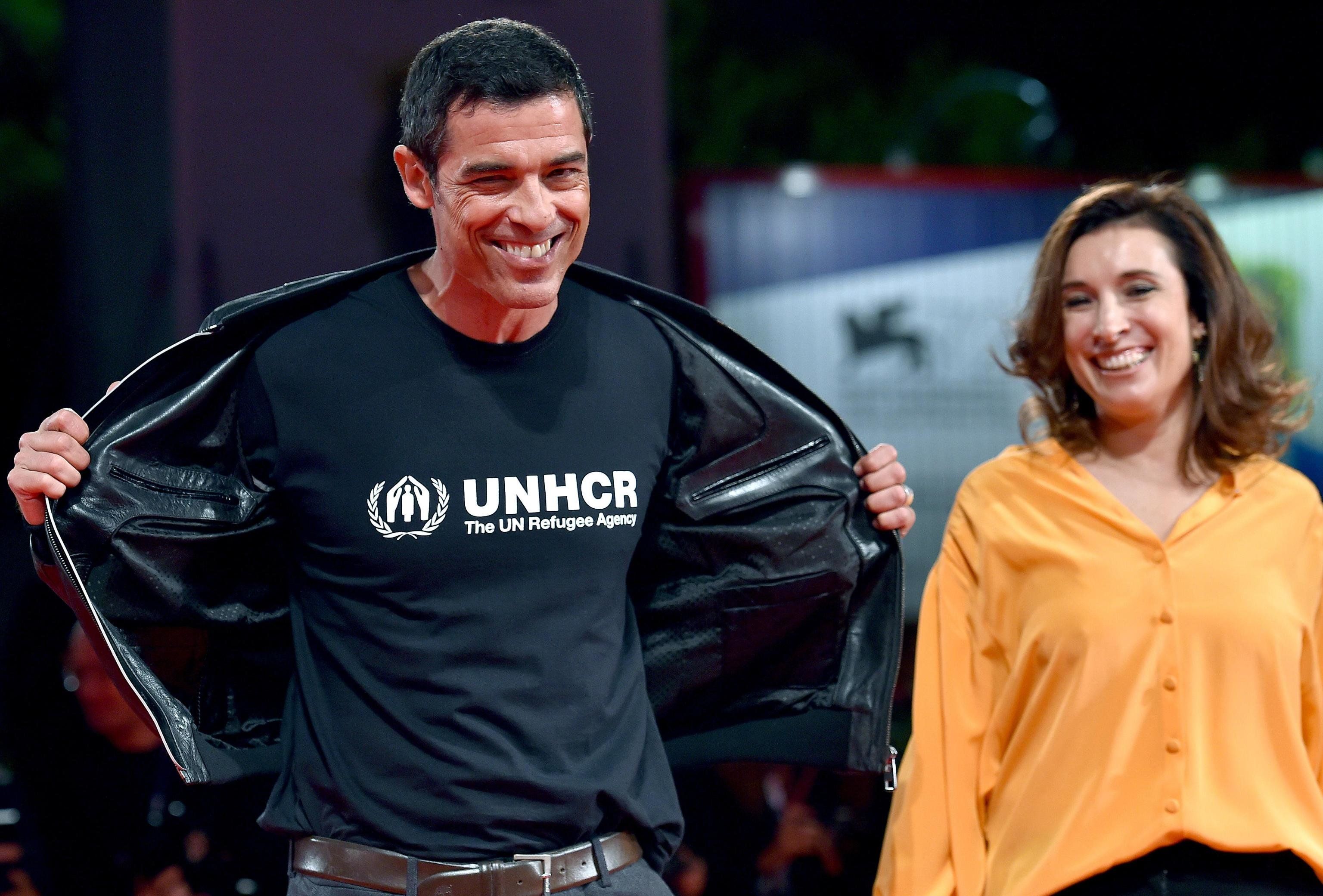 Corsi di rieducazione per i giornalisti: «L’immigrazione fa bene al Paese»​