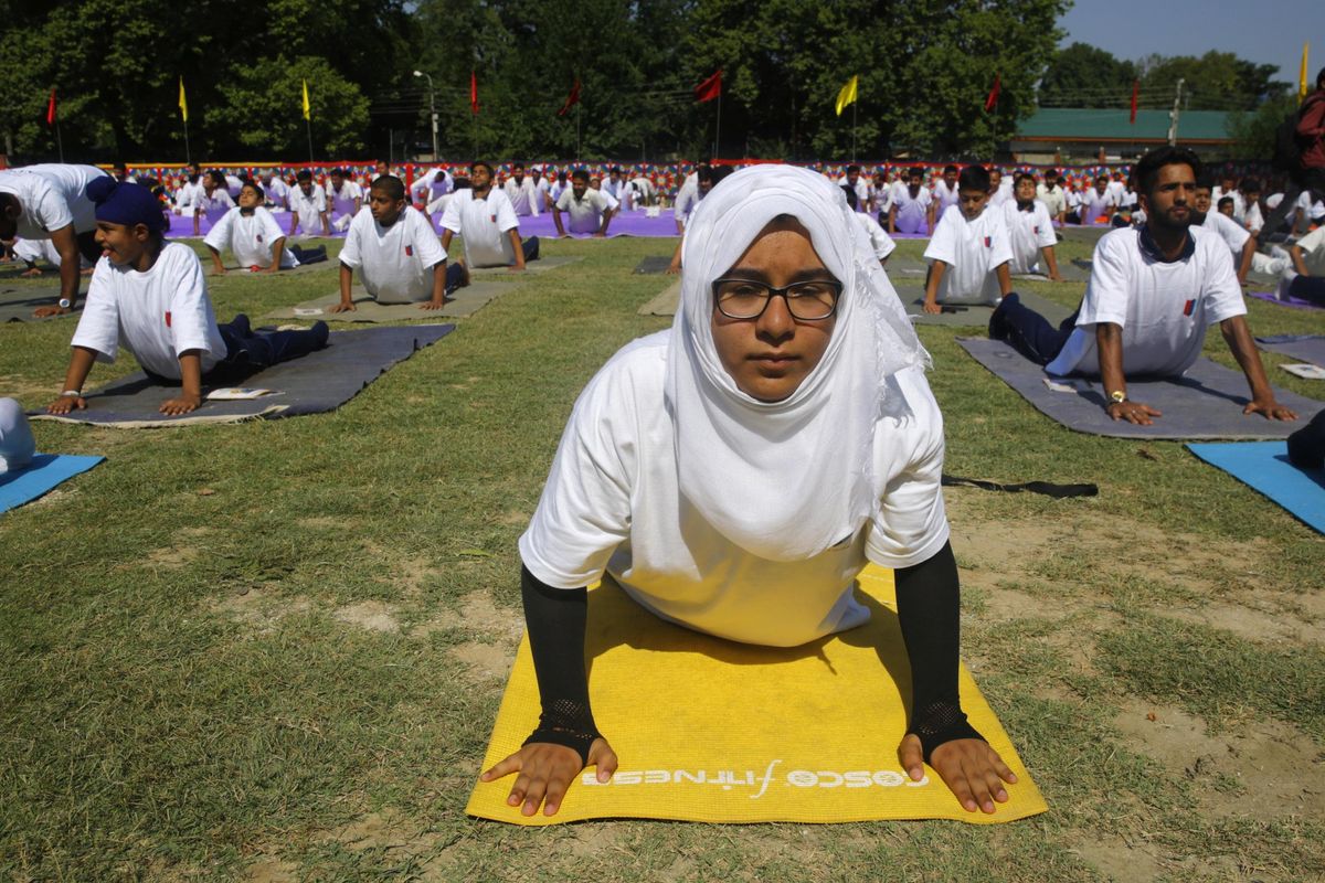 Basta con lo yoga. La vera meditazione è quella cristiana