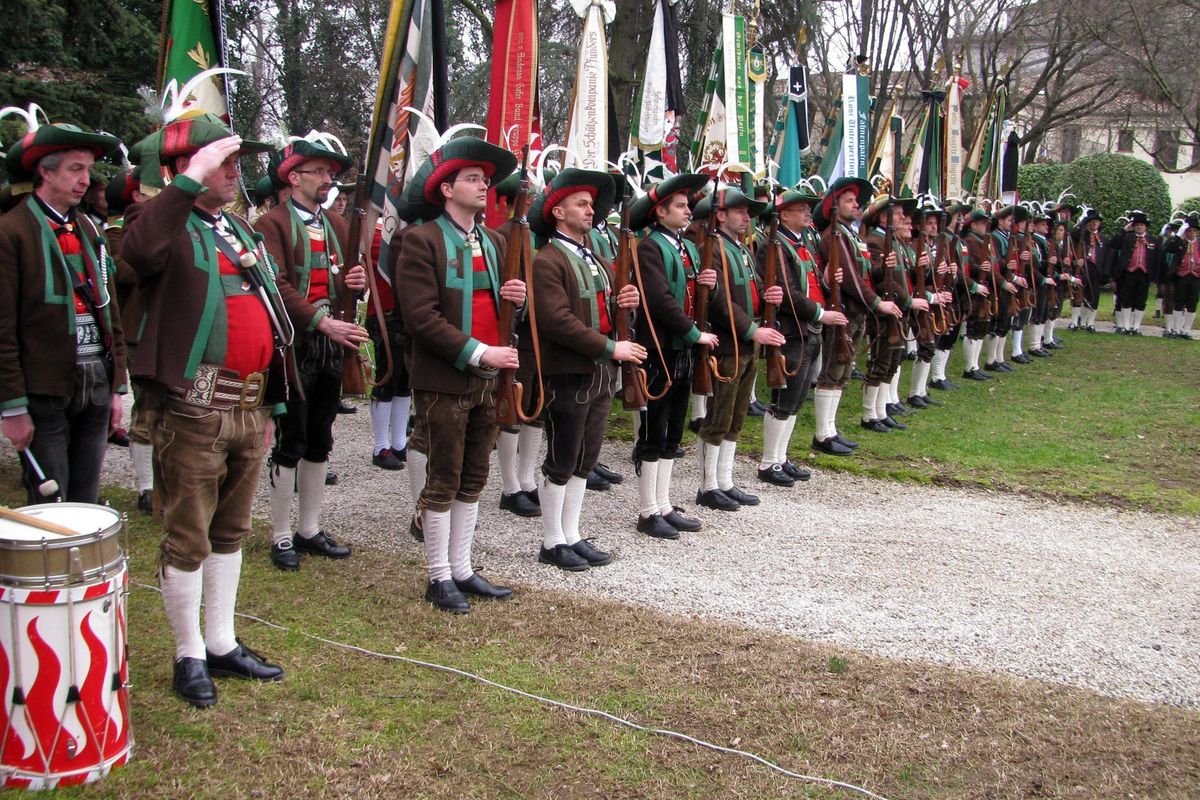 Razzismo filotedesco a Bolzano: «Ospedale mal gestito... è italiano»