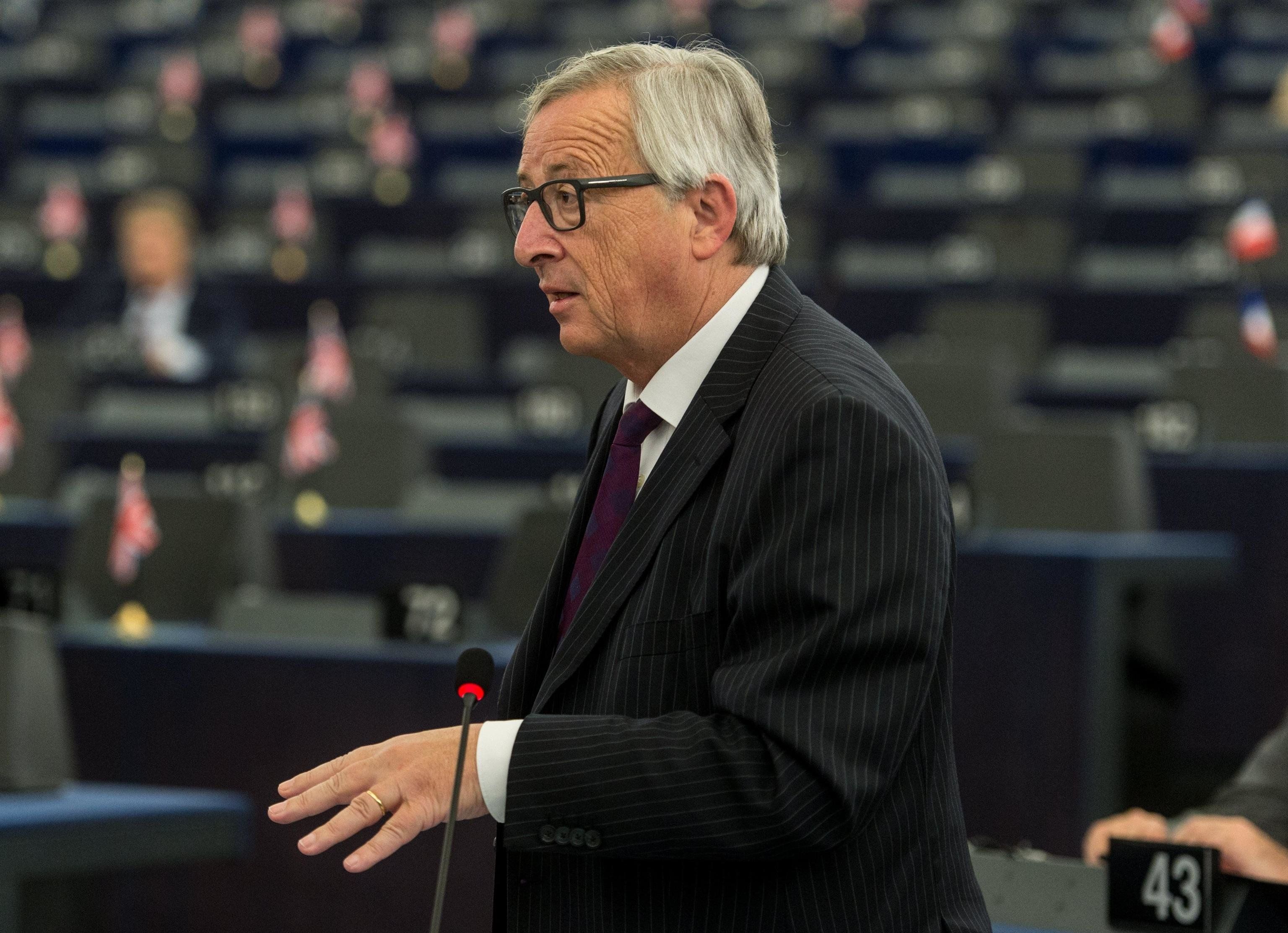 Il vero terrorista è proprio Juncker: «L’Italia? Non voglio un’altra Grecia»