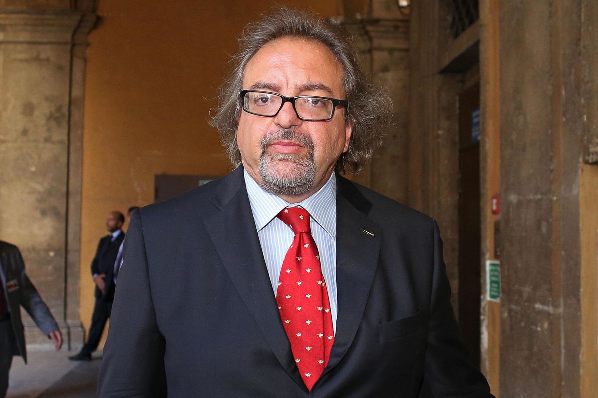 Il Barbablù che sogna più manette per tutti