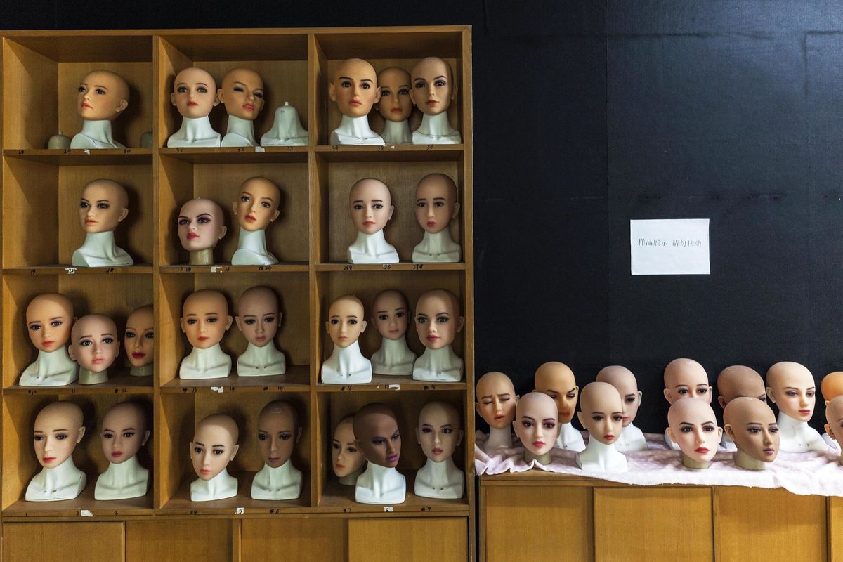 Ci costringono a pagare il farmaco
che fa cambiare sesso ai ragazzini