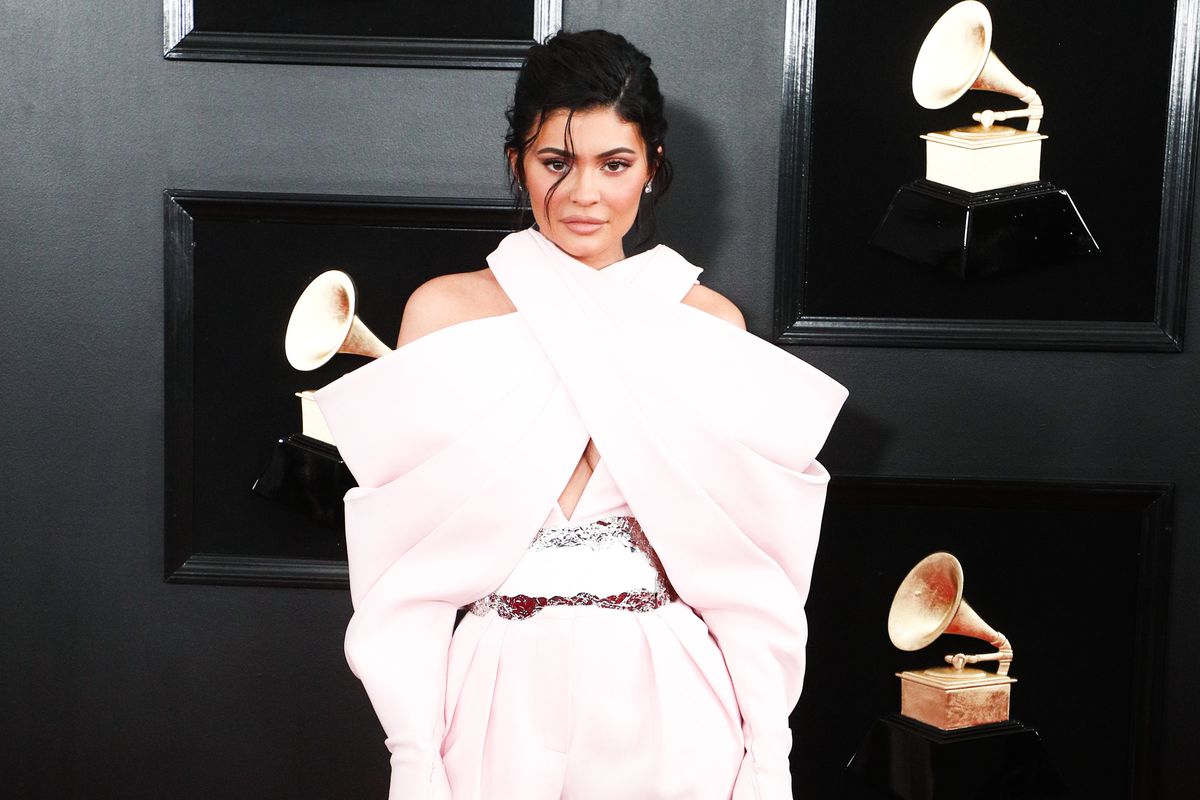 Kylie Jenner Is Officially a Billionaire - PAPER