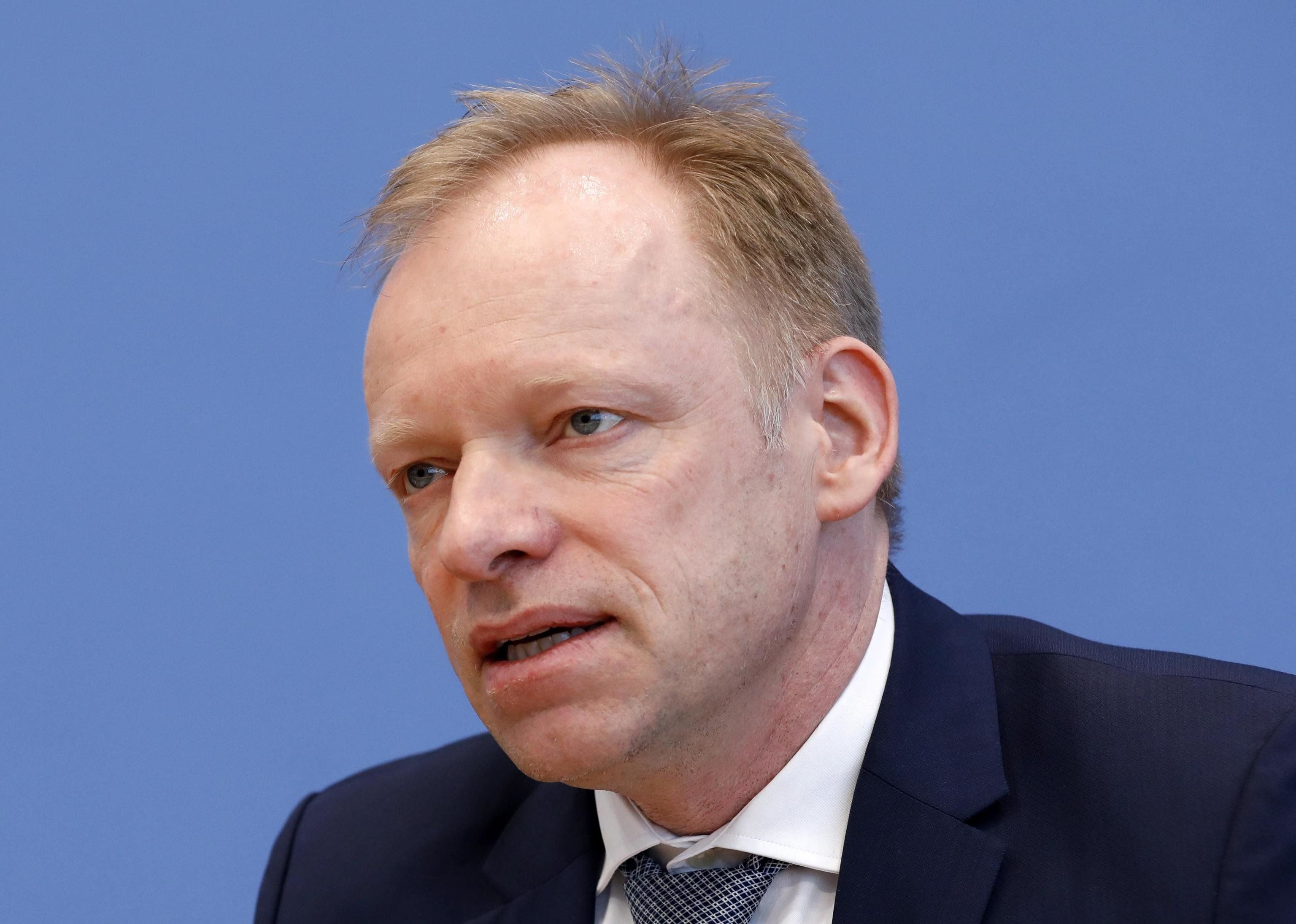 La Germania abbatte l’ultimo tabù: «Italia fuori dall’euro non è una follia»