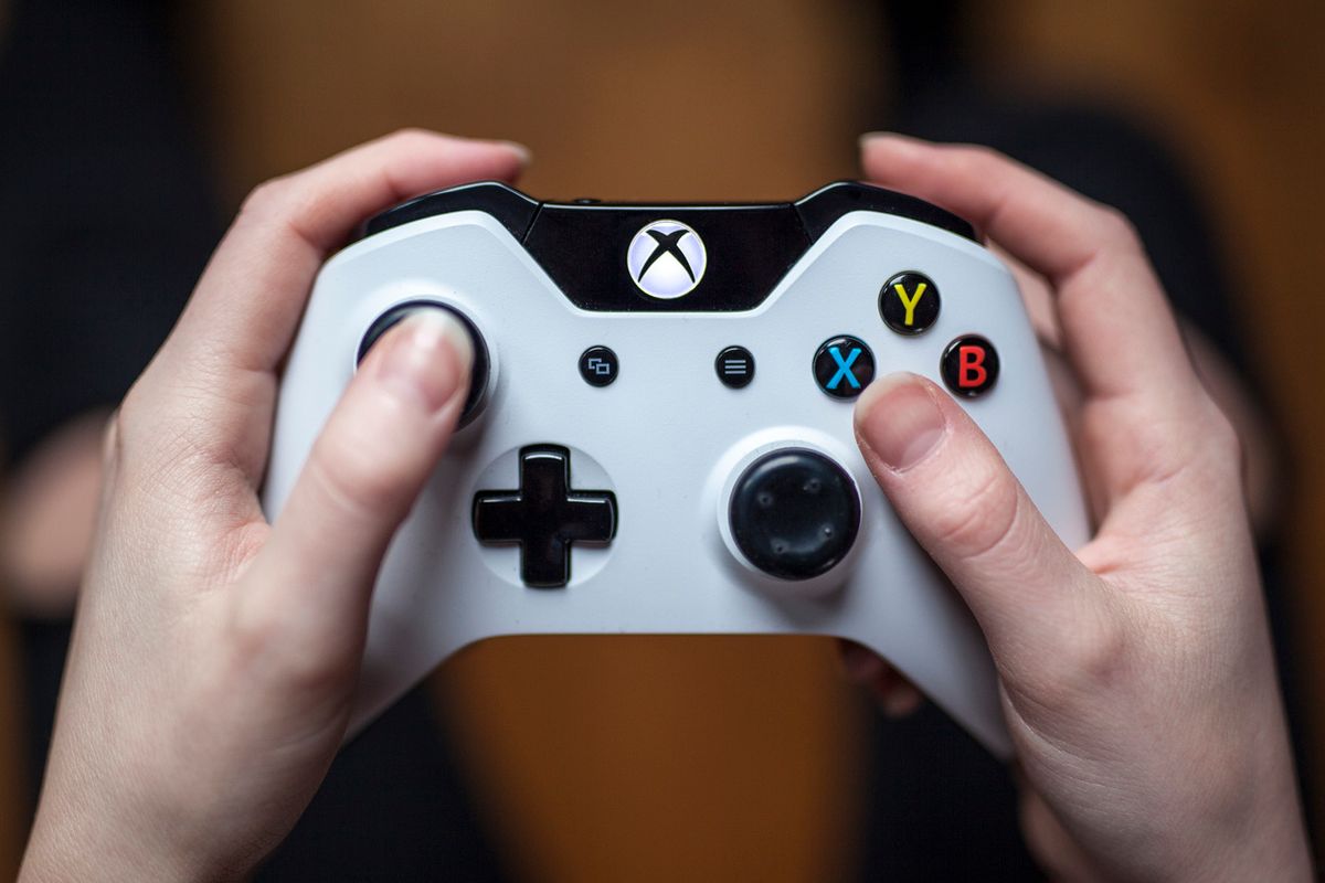 The disc is dying: Download-only Xbox One expected in April