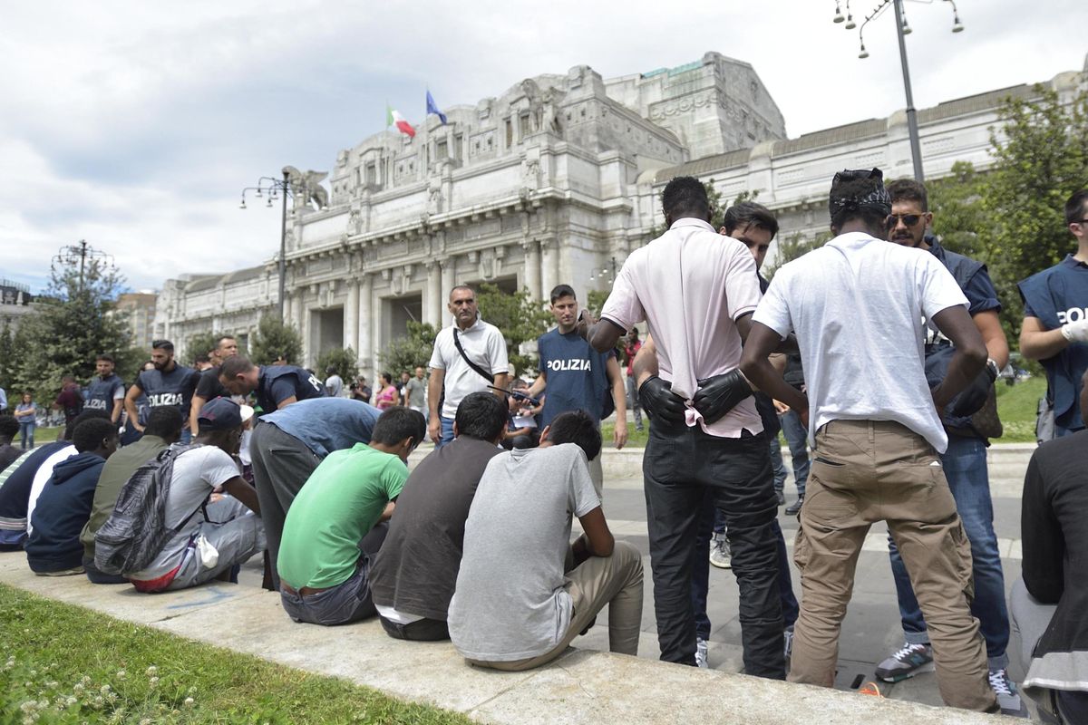 «Milano voleva i migranti? Si prenda i miei»