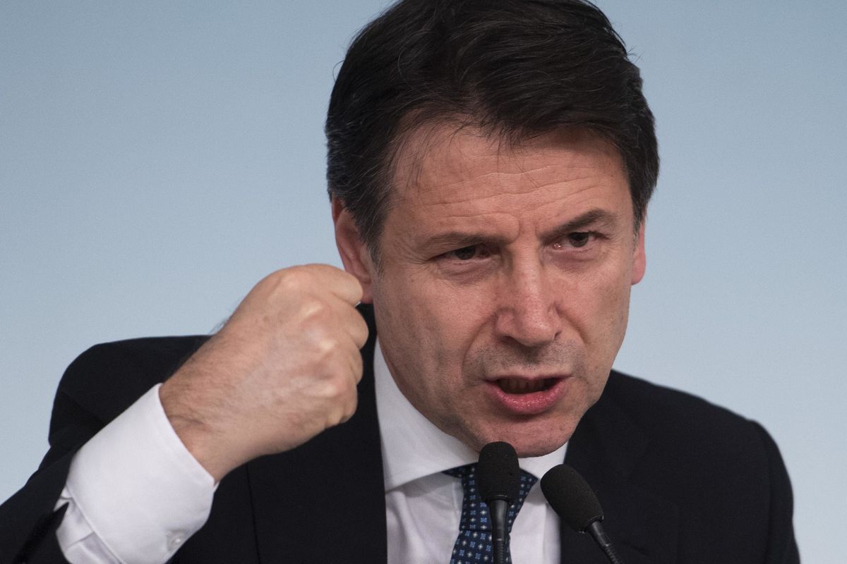 Conte boccia la Tav ma prende ancora tempo