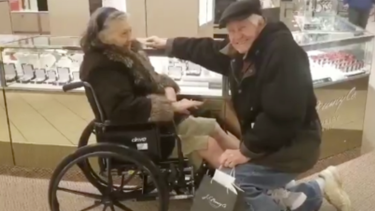 This Video Of A Husband Proposing To His Wife Of 63 Years Again Is The Sweetest Thing