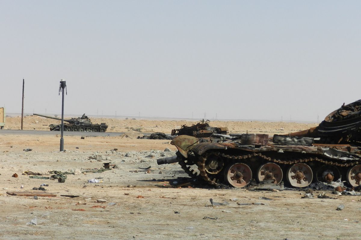 «La guerra in Libia? Rappresaglia francese contro gli accordi Eni»