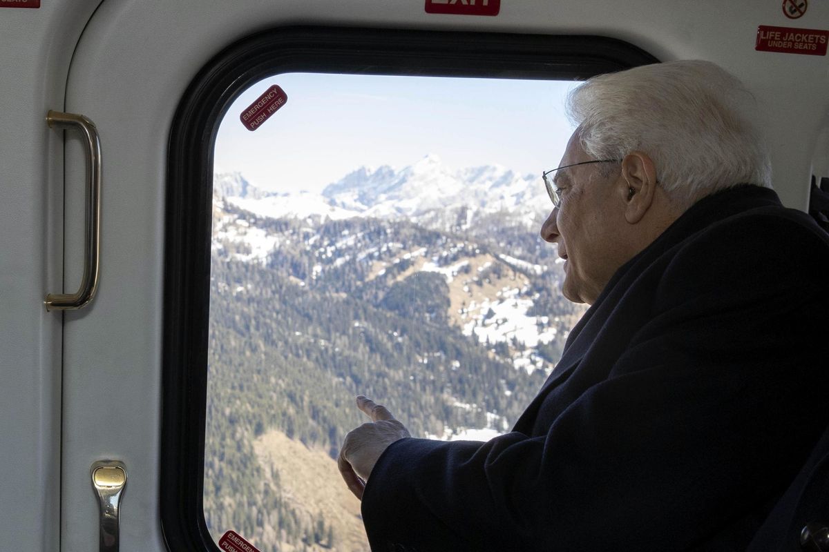 Una sedicenne che salta la scuola è la musa dei «competenti» sul clima