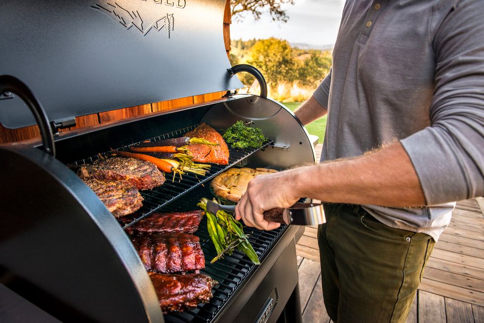 A photo of the Traeger Ironwood wood pellet smart grill