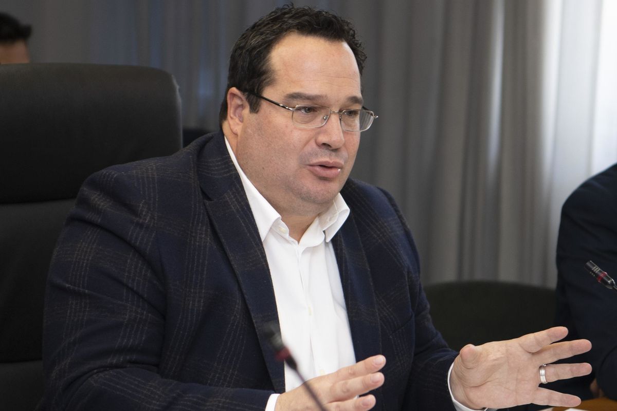 Riscatto della laurea sopra i 45 anni e patronati in pista per dare il reddito