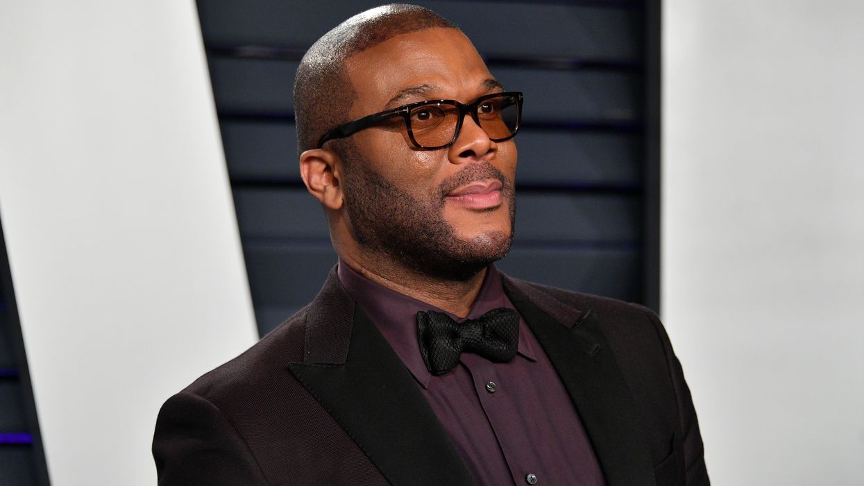Tyler Perry pays grocery bill for senior shoppers at more than 70 supermarkets