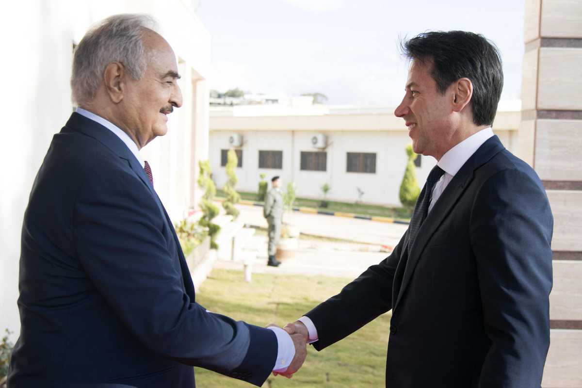 L’Italia pianta la bandiera a Bengasi ma scoppia una grana con il Qatar