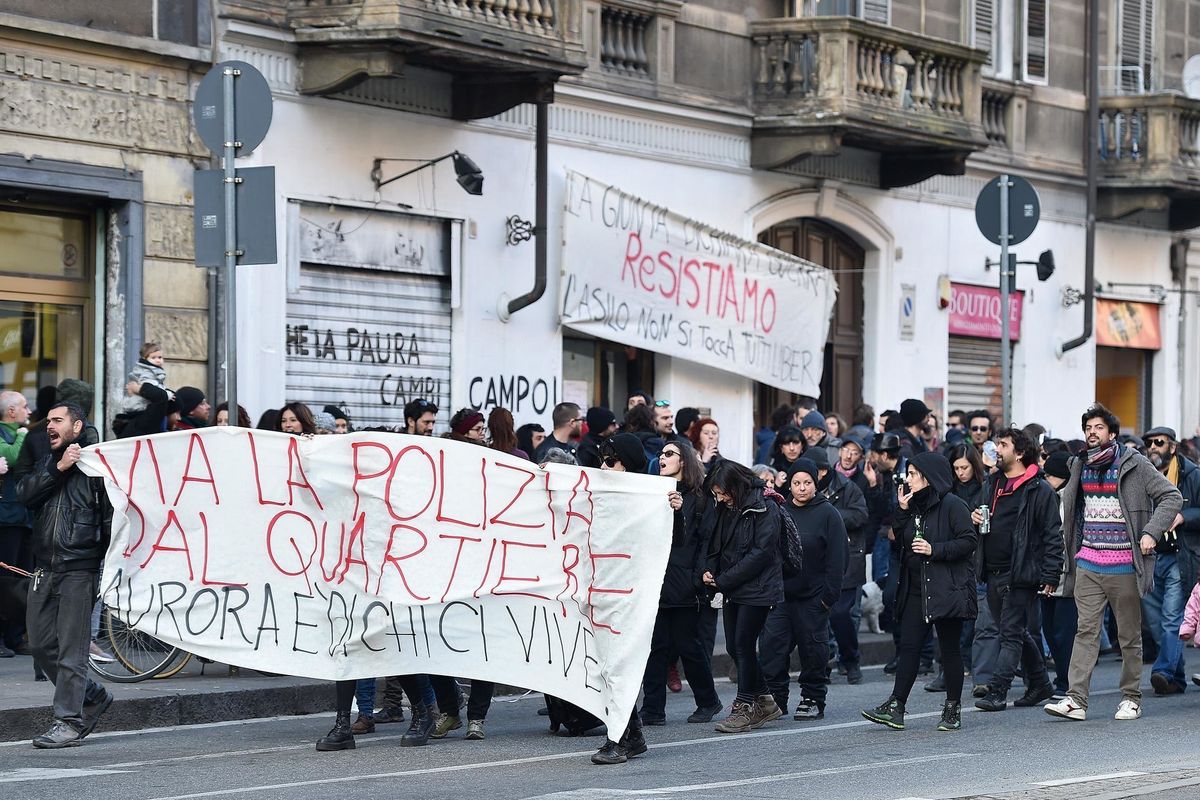 A Torino cova il virus della nuova anarchia