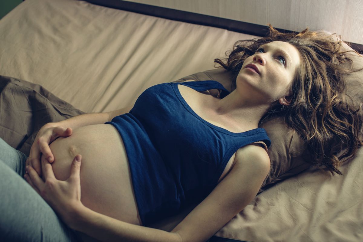 La legge per farla finita con l’utero in affitto