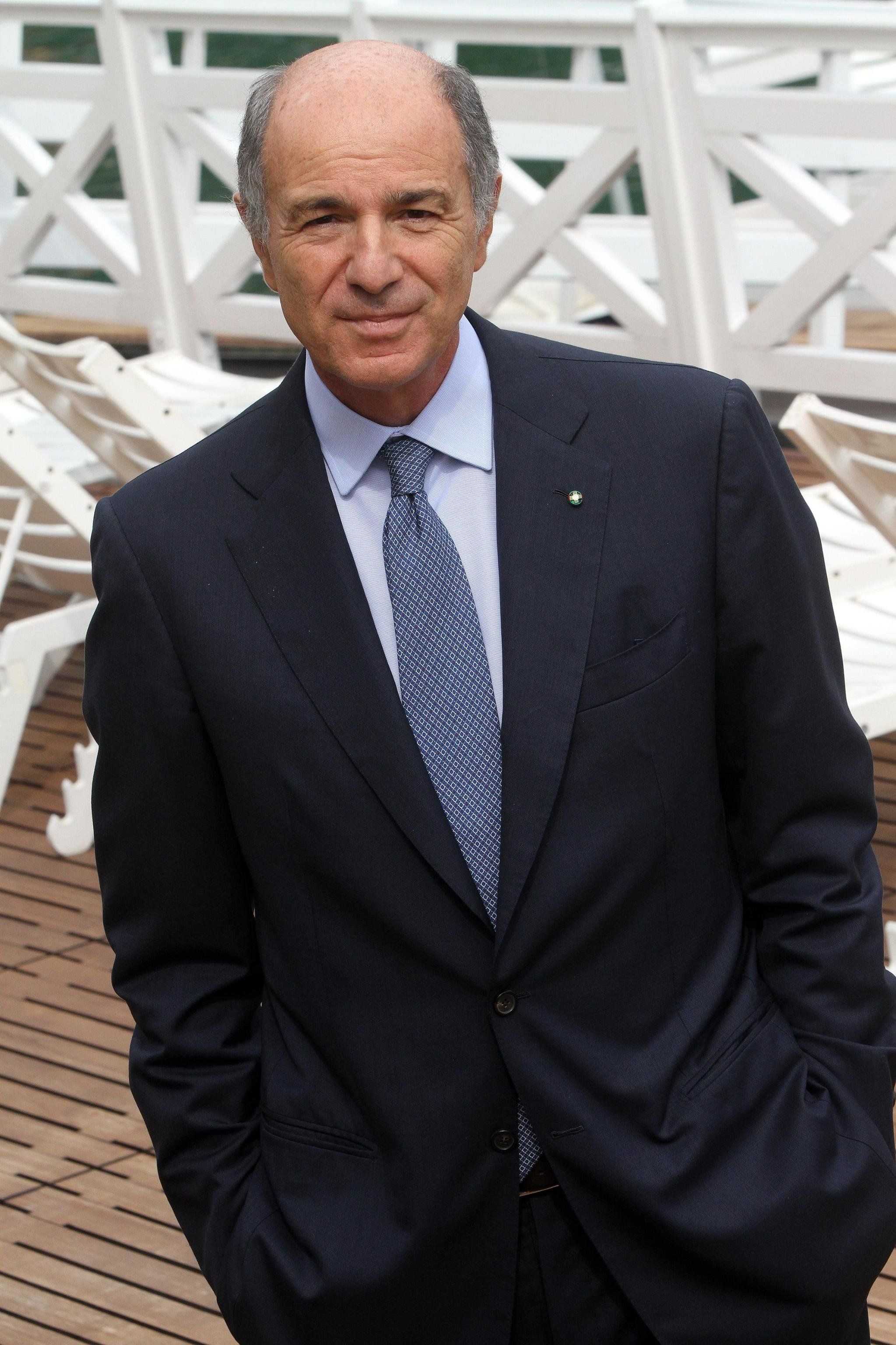 Passera torna in banca. Stavolta è la sua