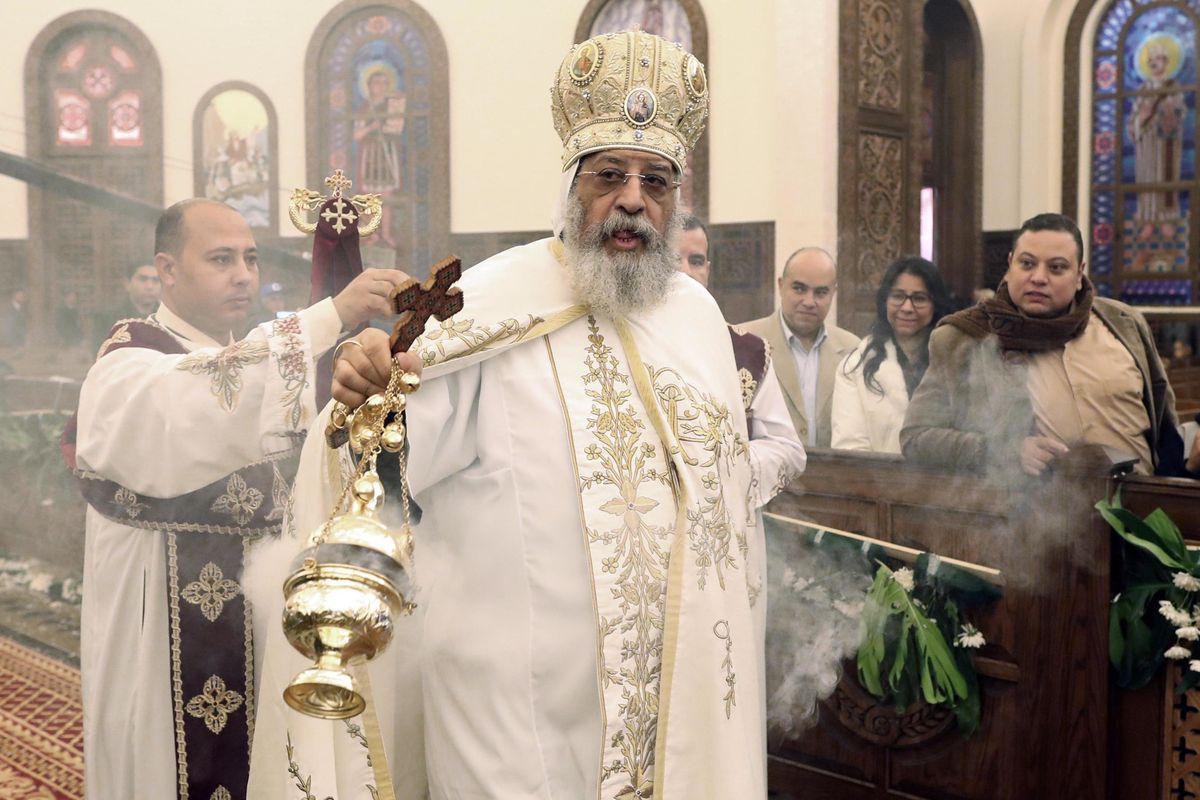 Tawadros contro la fede 2.0: «Fuori i monaci dai social»