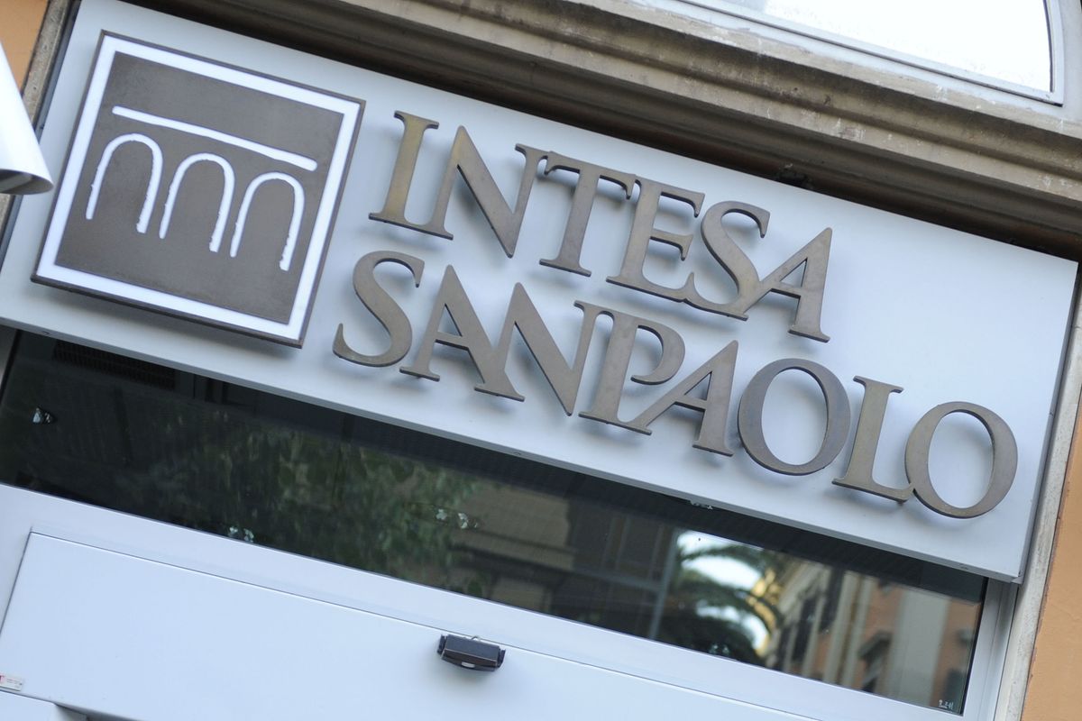 Banca Intesa seppellisce i forza spread