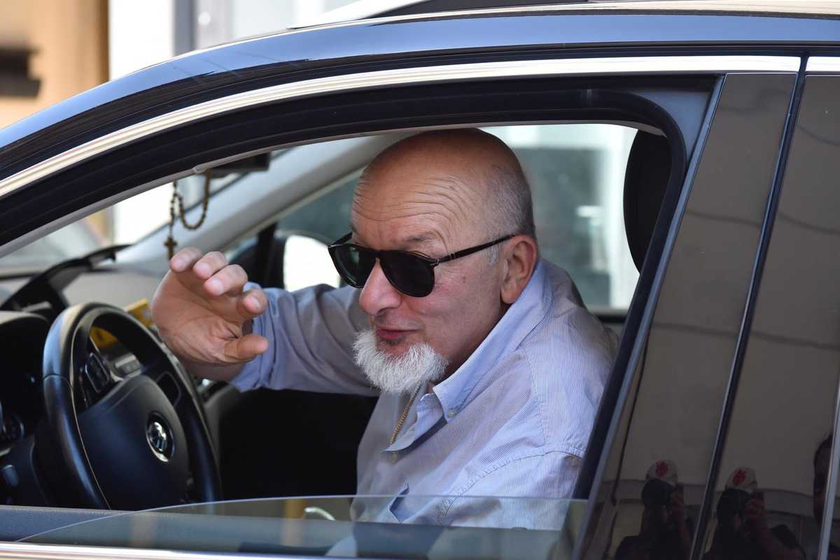Babbo Renzi attacca i giudici ma lo insegue un’altra indagine