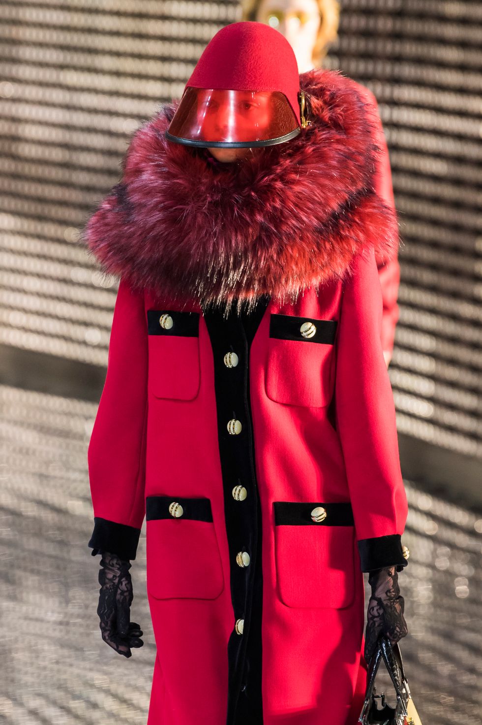 Woman with Hermes brown crocodile leather bag and brown fur coat before  Gucci fashion show, Milan Fashion Week street style on February 21, 2018 in  Milan. – Stock Editorial Photo © AndreaA. #272271980