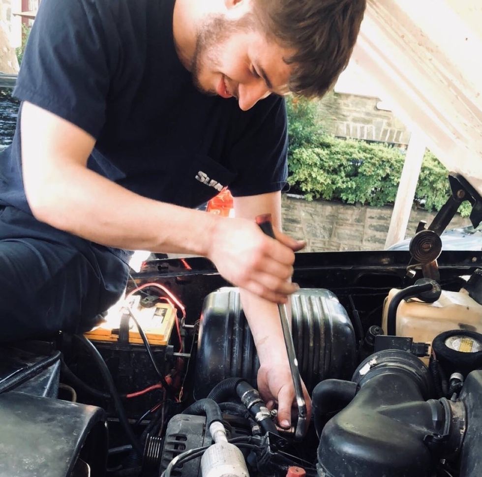 30 Things That Happen When You Date A Car Guy