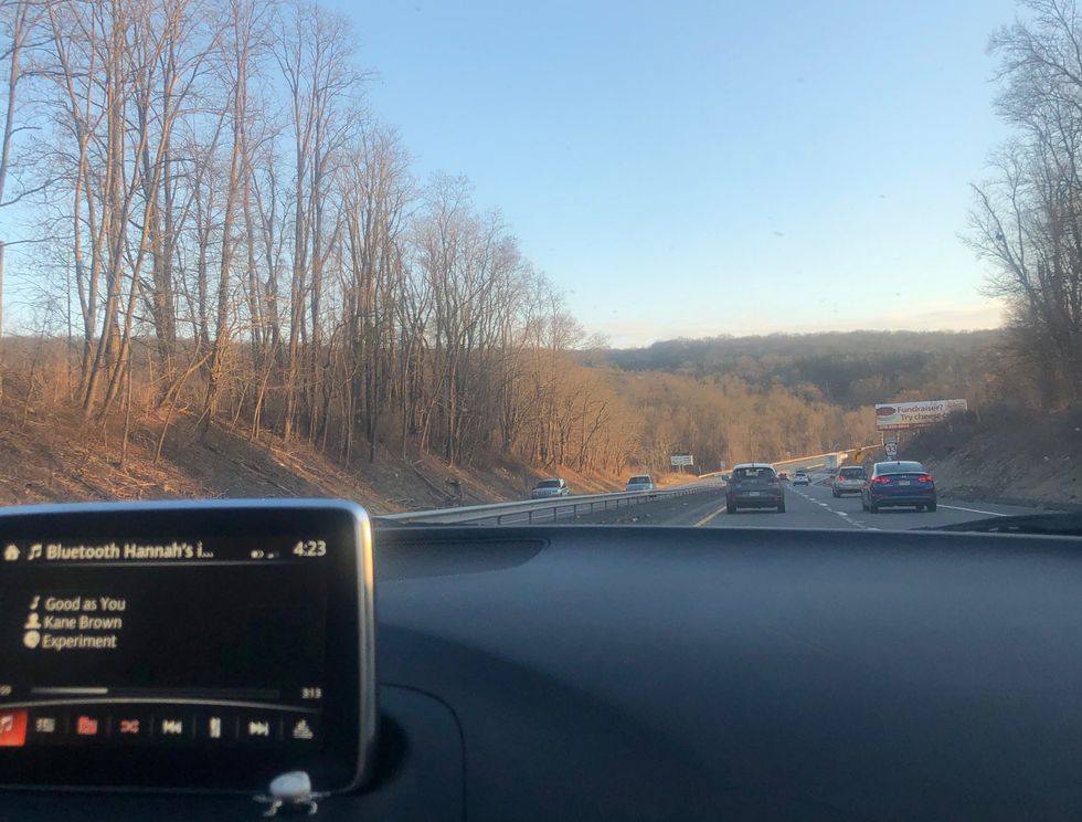 30 Things That Happen When You Date A Car Guy