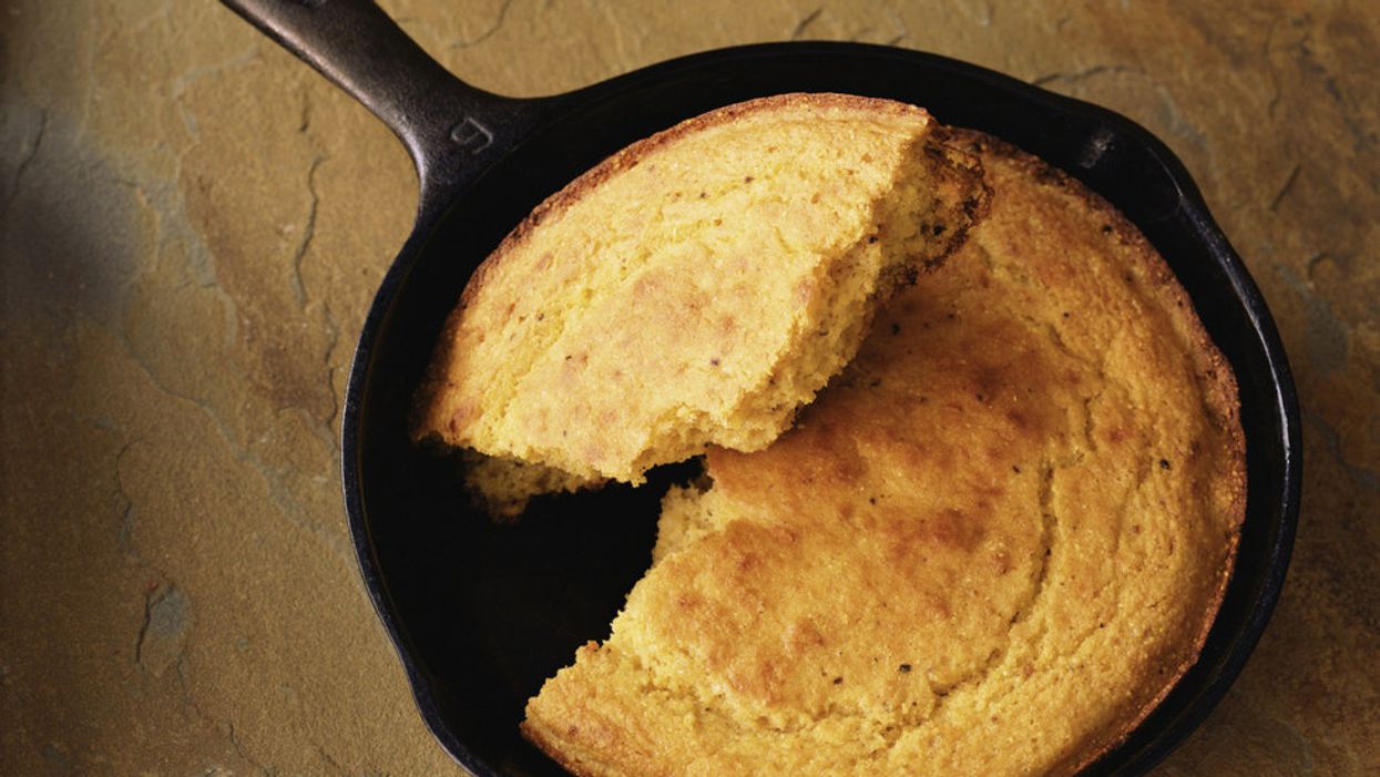 A guy didn’t understand how cornbread is made, and Twitter reacted