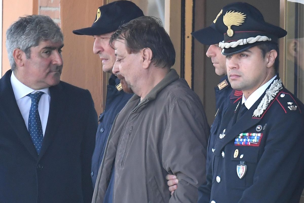 Battisti è un killer: il suo posto è in galera