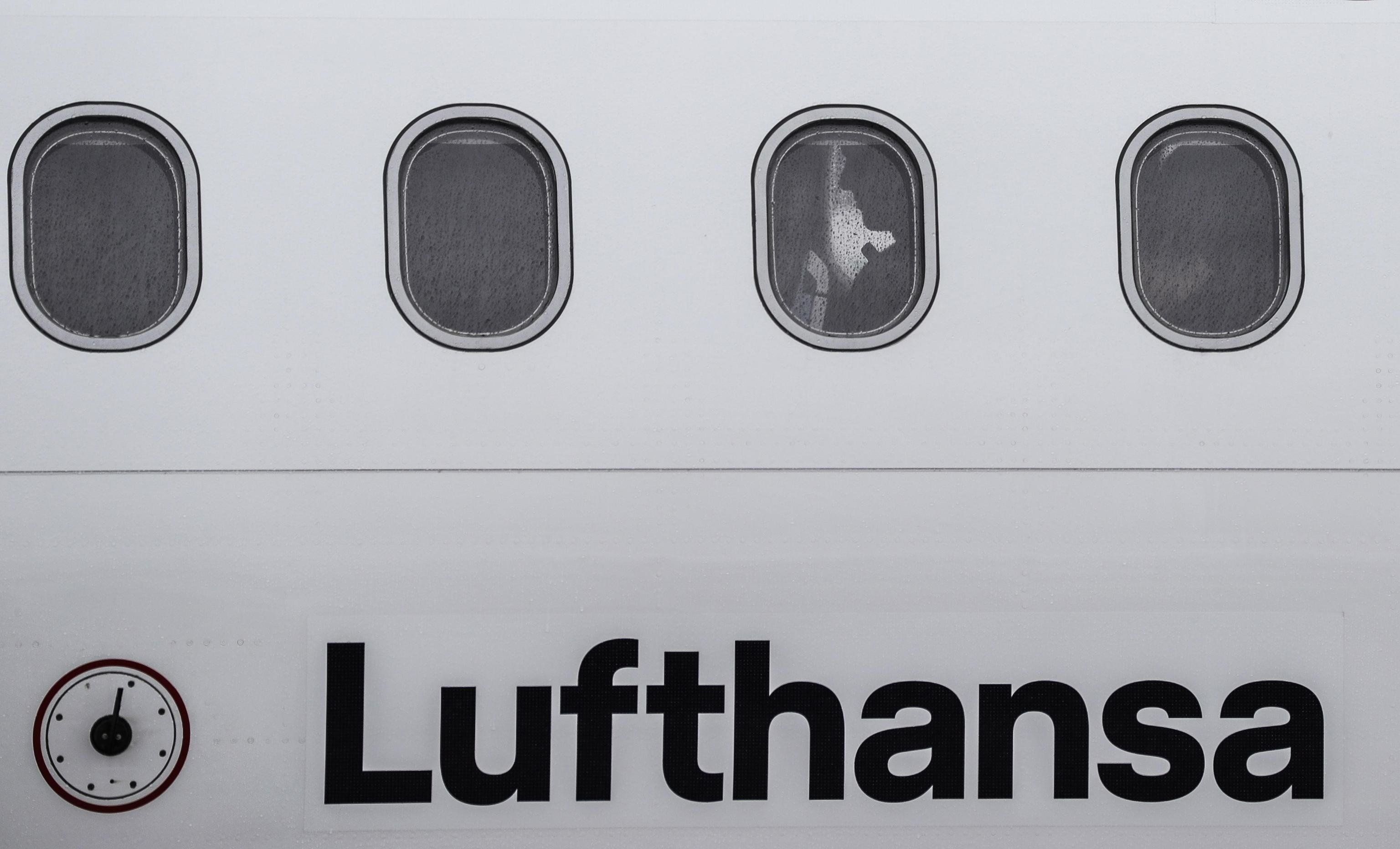 Pressioni di Lufthansa su Alitalia: «Se c’è lo Stato non investiamo»