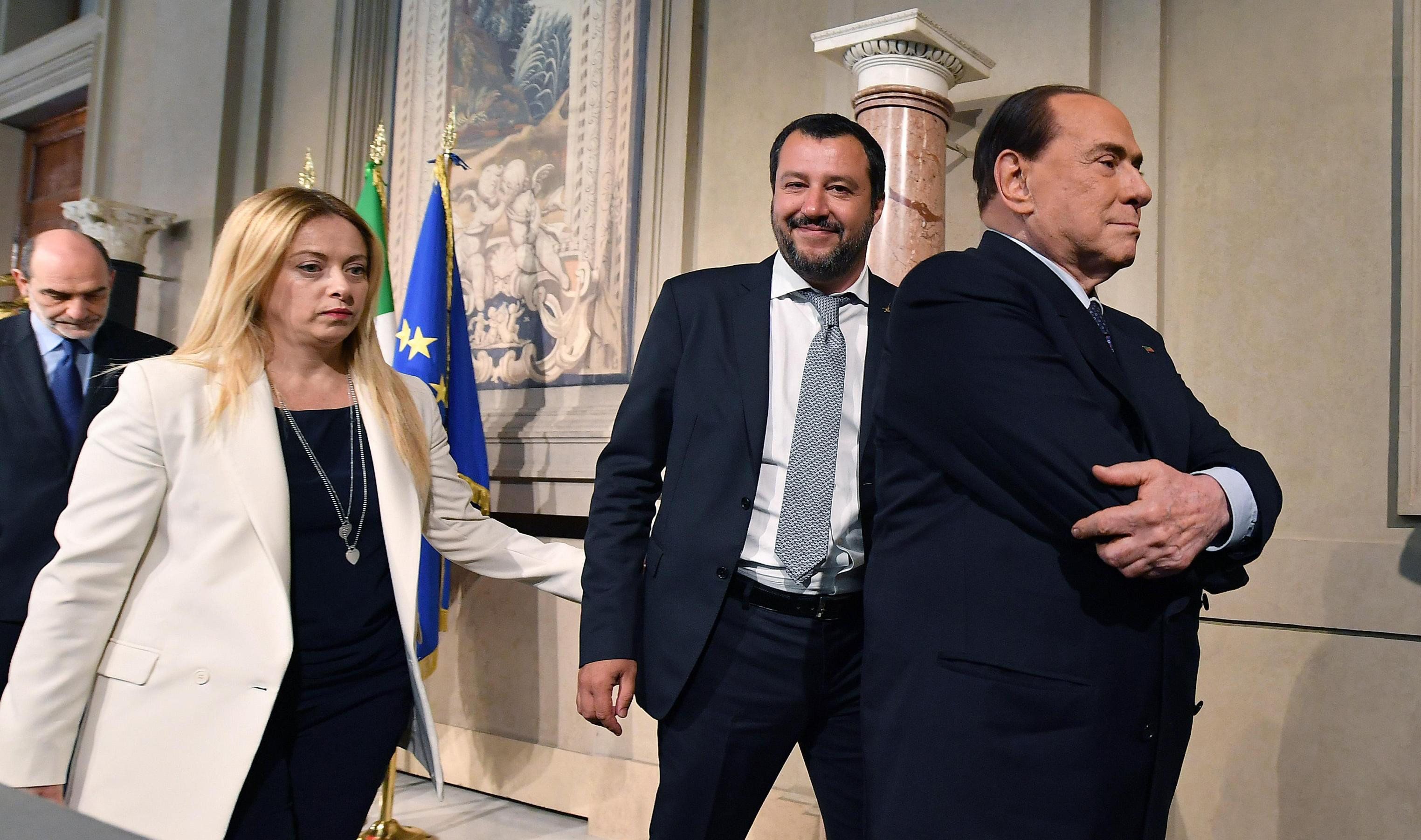 Se si impantana senza i numeri il centrodestra fa la fine del M5s