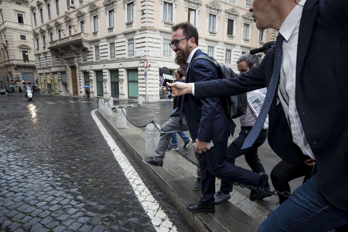 «Chi spara per difendersi non deve più finire sotto processo»