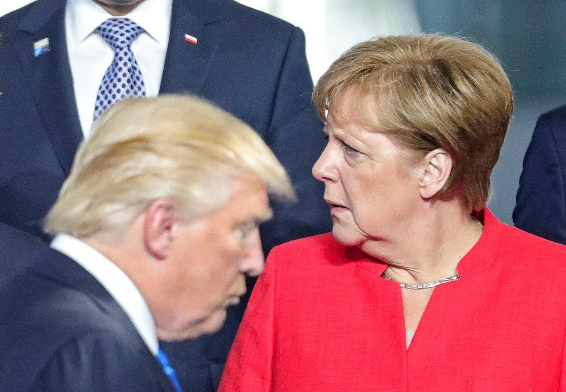 Trump sta lasciando sola la Merkel