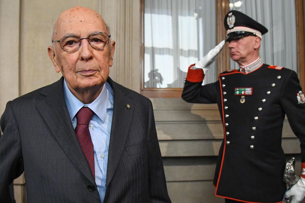 Napolitano disprezza il Paese che lo ha pagato 18 milioni