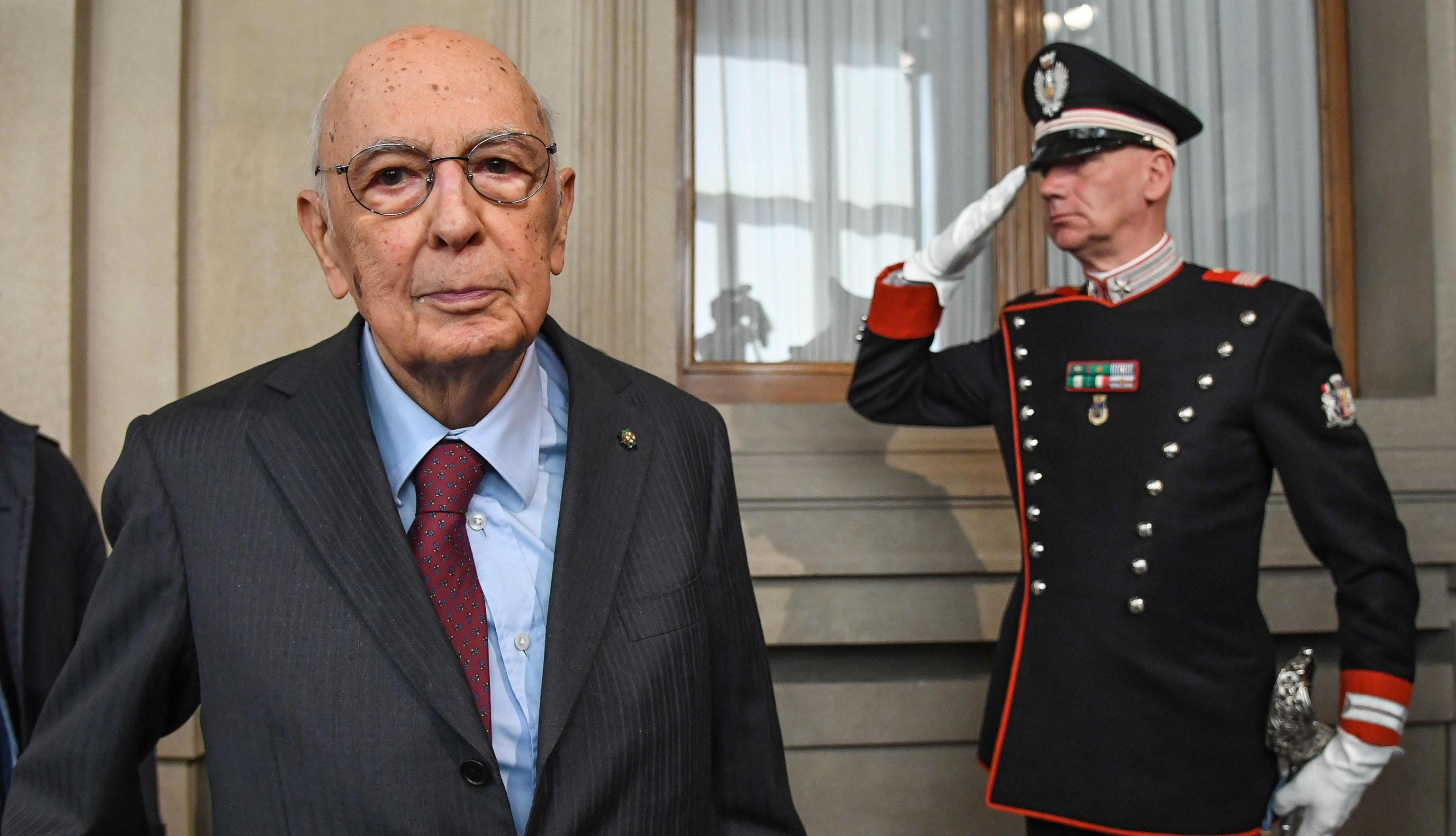 Napolitano disprezza il Paese che lo ha pagato 18 milioni