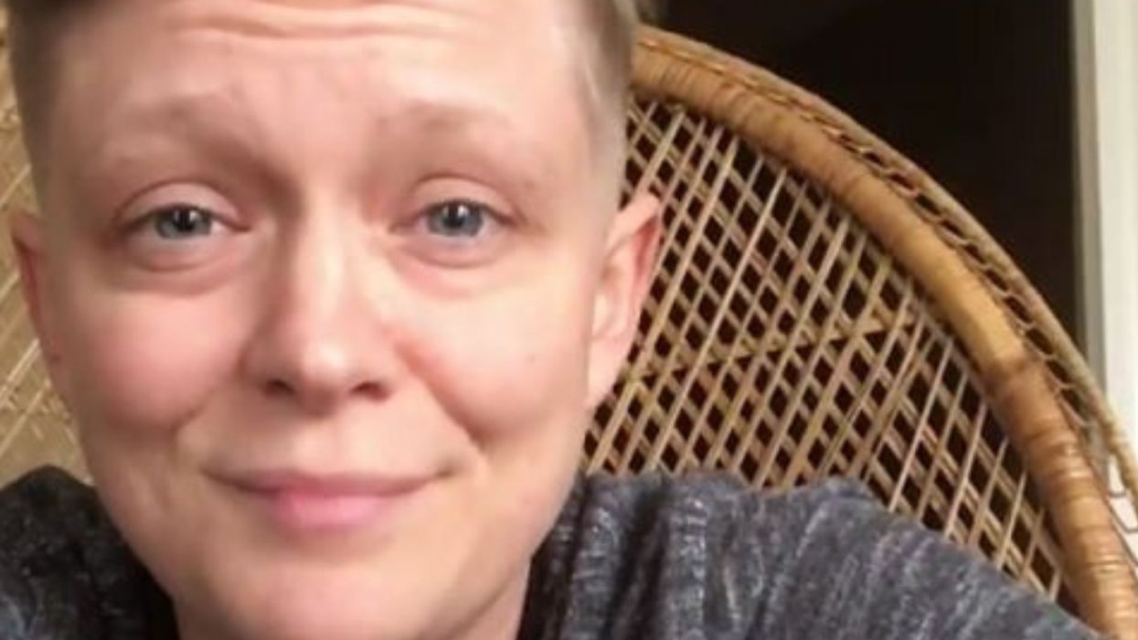 Lesbian Waitress' Response To Man Who 'Doesn't Tip Fags' Has Gone Viral For All The Right Reasons