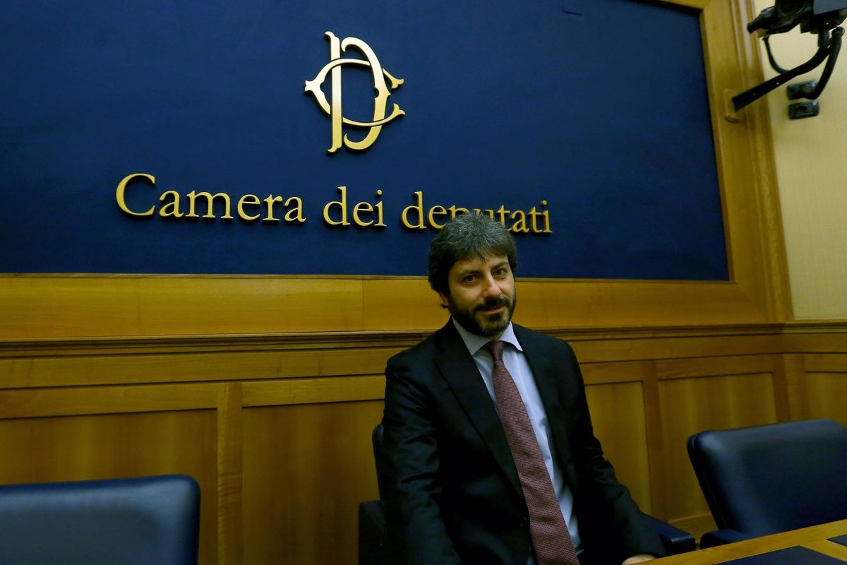 I grillini scoprono la fronda di Fico. A farne le spese è il decreto Dignità